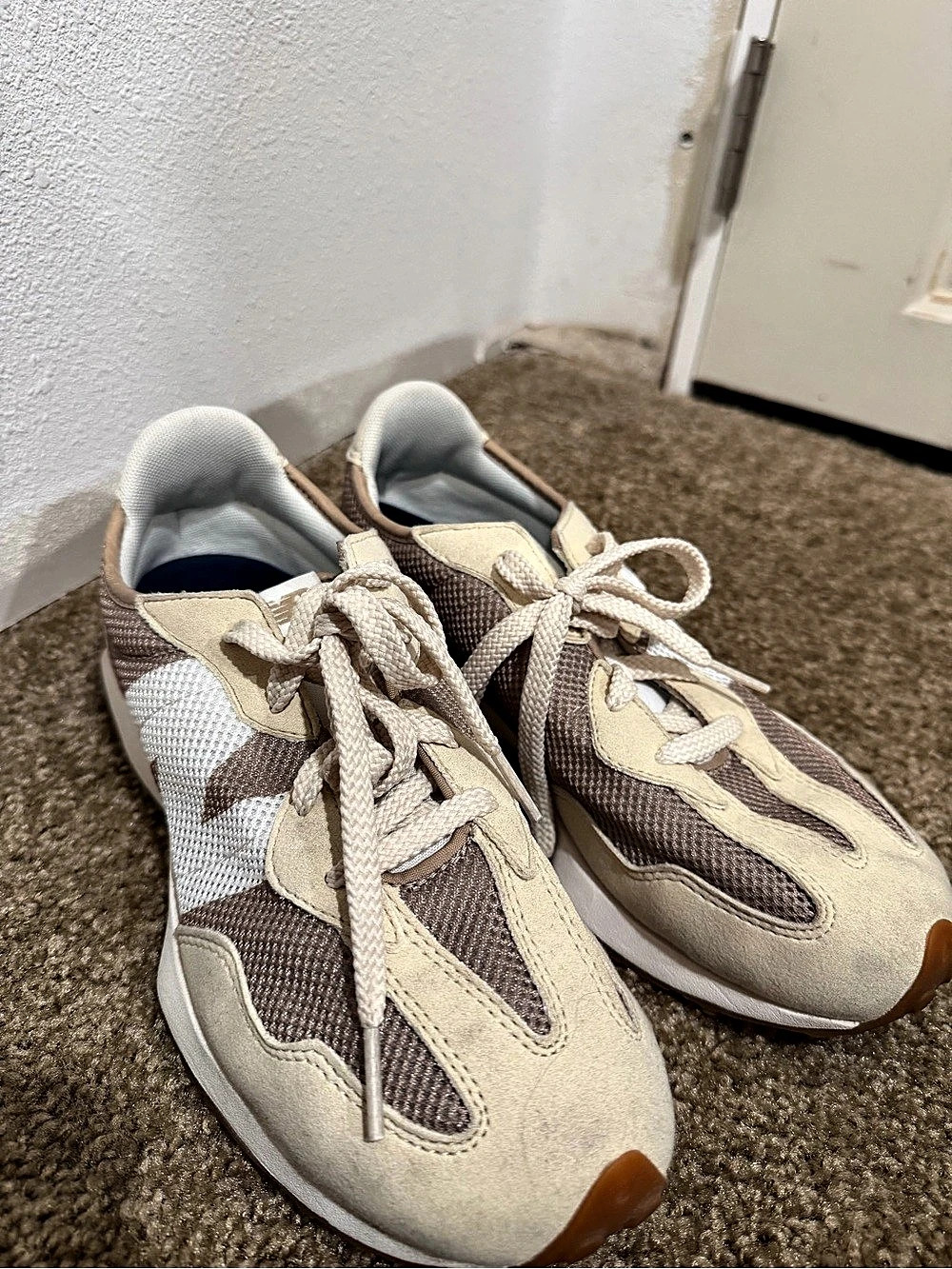 New Balance The 327 Women's Sneakers US 7.5 Beige Brown